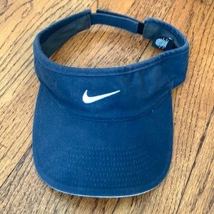 Nike/Foster’s beer navy visor